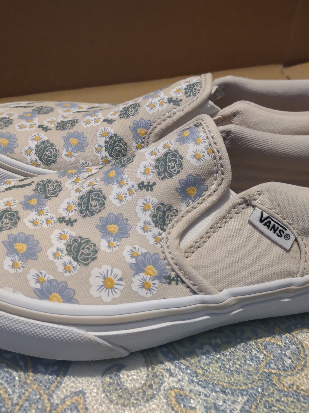 Vans Kids Slip-On Floral Canvas Shoes - Beige with Blue & Yellow Flowers EUC